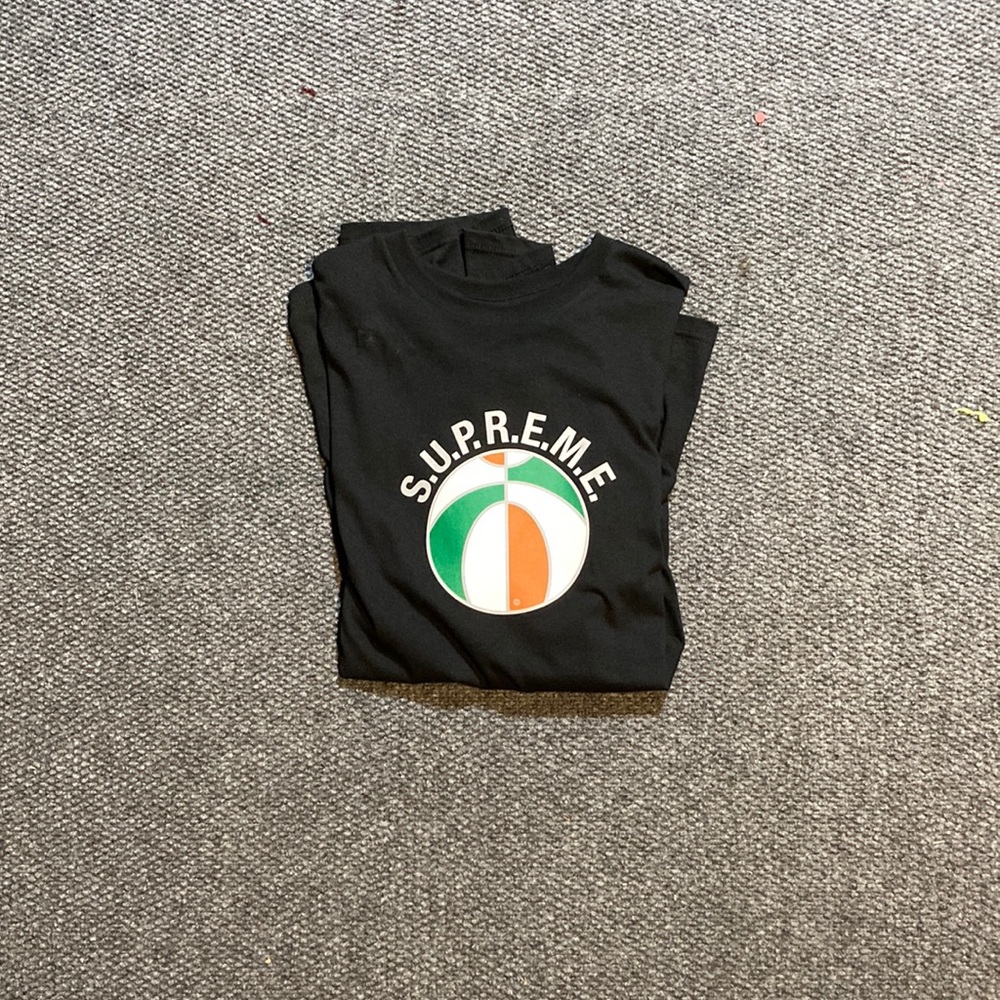 Supreme xl tee